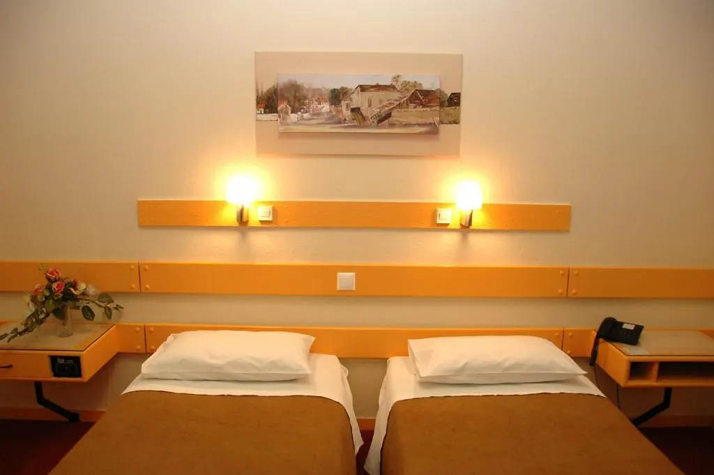 **  Amalia Hotel Thessaloniki Greece